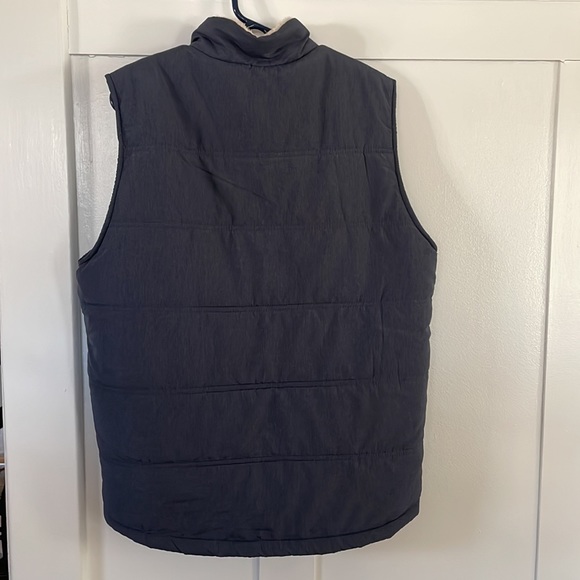 Weatherproof Vest - Picture 2 of 4